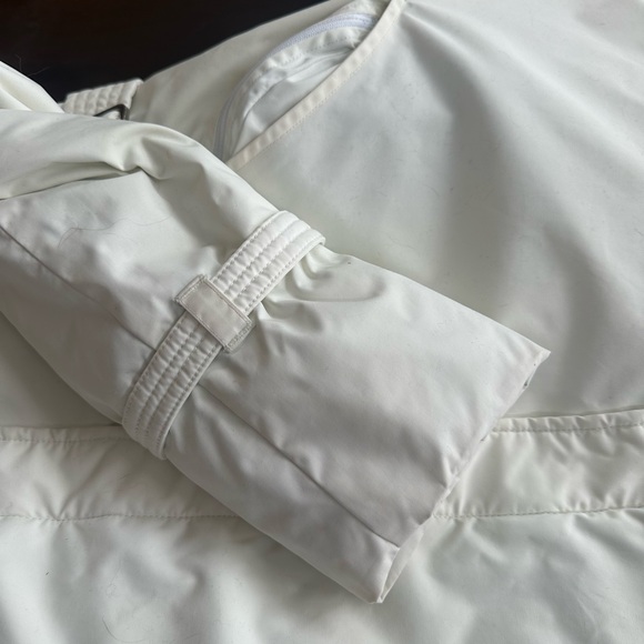 Lululemon Apex Parka Winter Coat Cream | Size 10 | Vintage - Picture 11 of 16